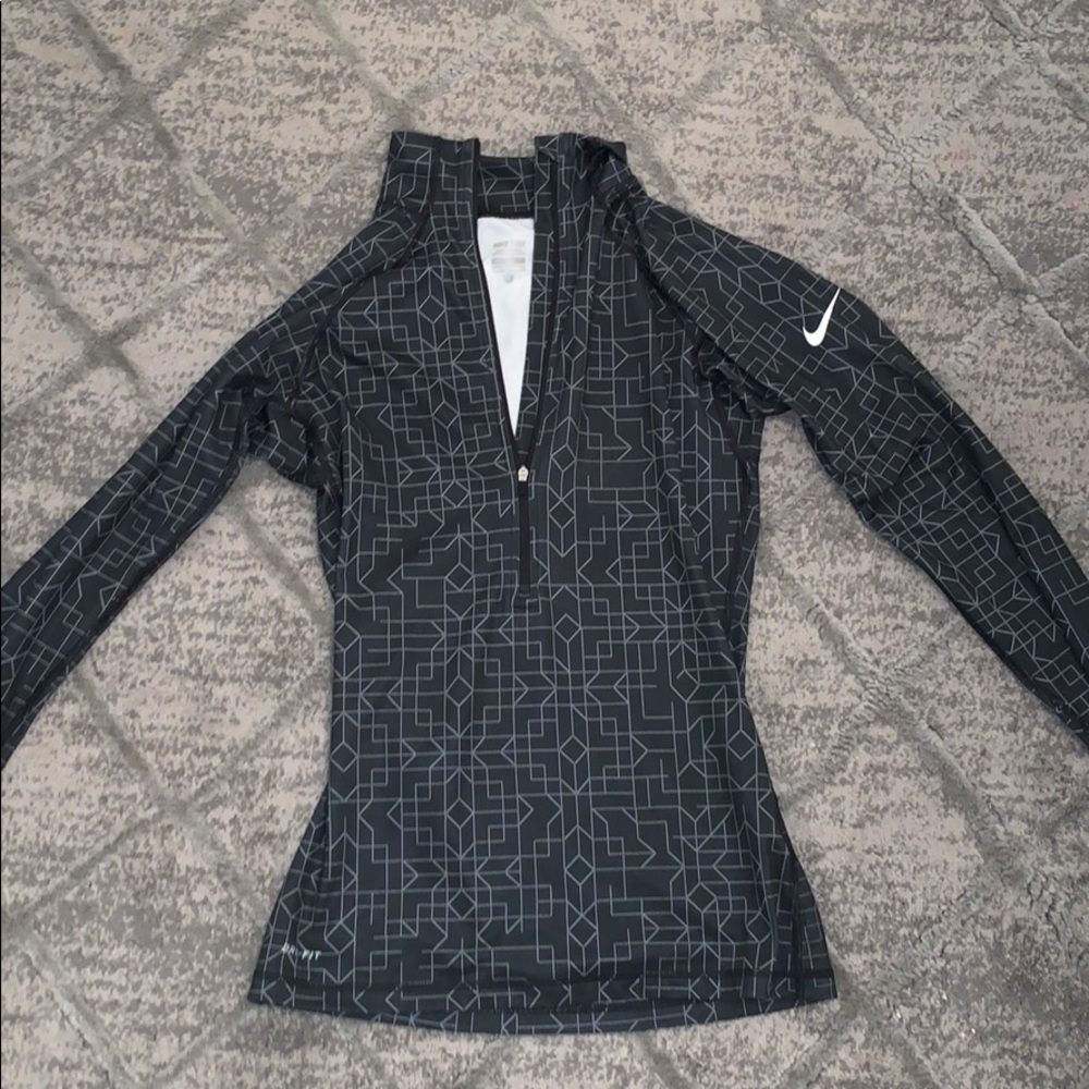 ✔️Nike Dri- Fir Quarter-Zip Jacket✔️